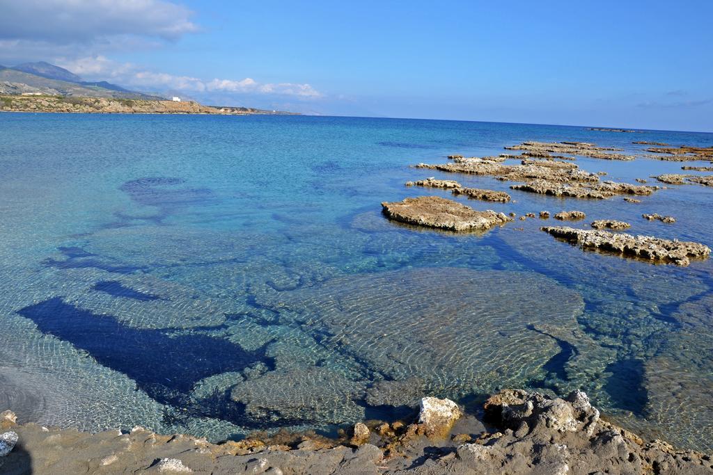 Orthi Ammos Hotel Frangocastelo Bagian luar foto