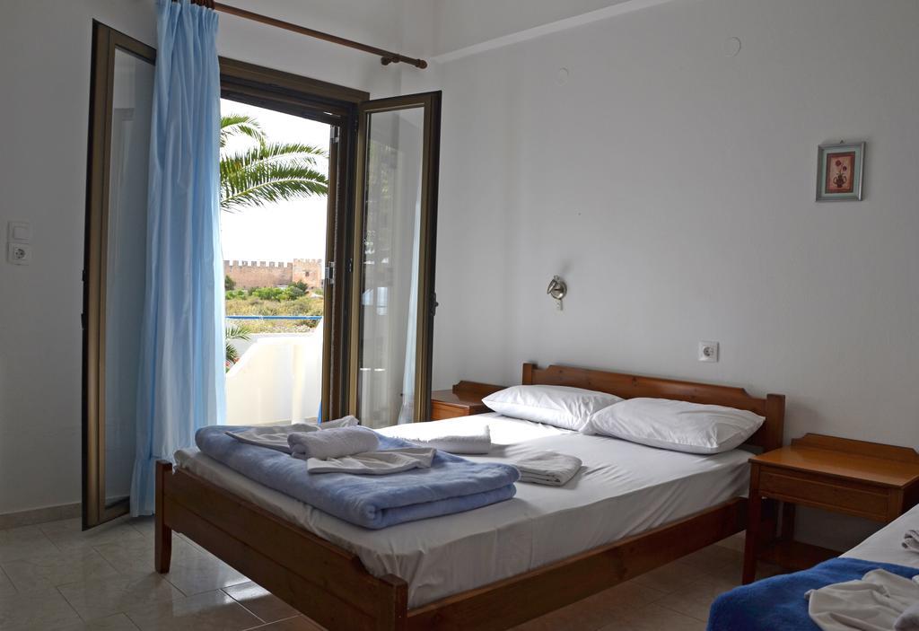 Orthi Ammos Hotel Frangocastelo Bagian luar foto